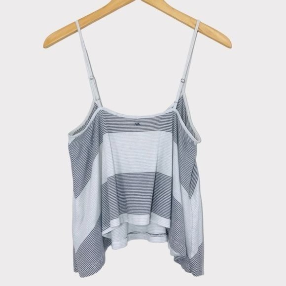 RVCA Asymmetric Hem Striped Crop Tank Size Small - Picture 2 of 6
